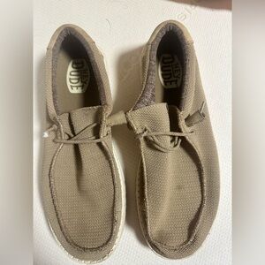 Men’s hey dude shoes